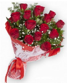 11 kırmızı gülden buket  İstanbul Taksim çiçek online çiçek siparişi 