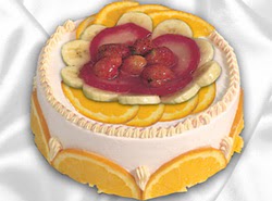 leziz pastane 4 ile 6 kisilik yas pasta meyvali yaspasta  stanbul Taksim hediye sevgilime hediye iek 