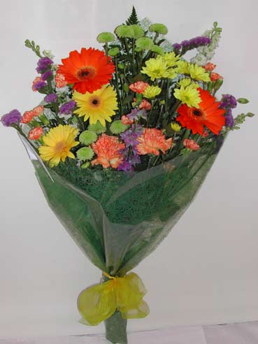 karisik kir çiçek buketi çiçek gönderimi  İstanbul Taksim internetten çiçek siparişi 