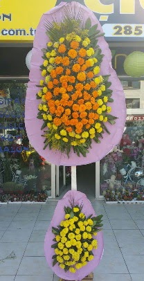  İstanbul Taksim internetten çiçek siparişi  Düğün nikah açılış çiftli çiçeği