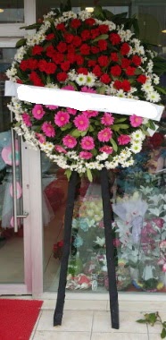 Cenaze çiçek modeli  İstanbul Taksim çiçekçi mağazası 