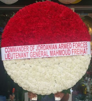Anıtkabir mozele çiçeği 450 karanfilli  İstanbul Taksim çiçek yolla , çiçek gönder , çiçekçi  